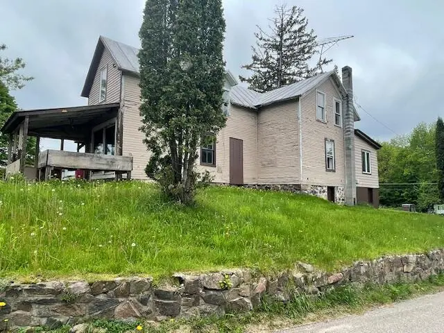 6 Johnson St