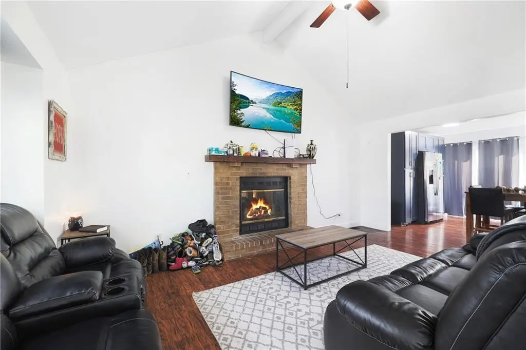 2407 Pearson Cir
