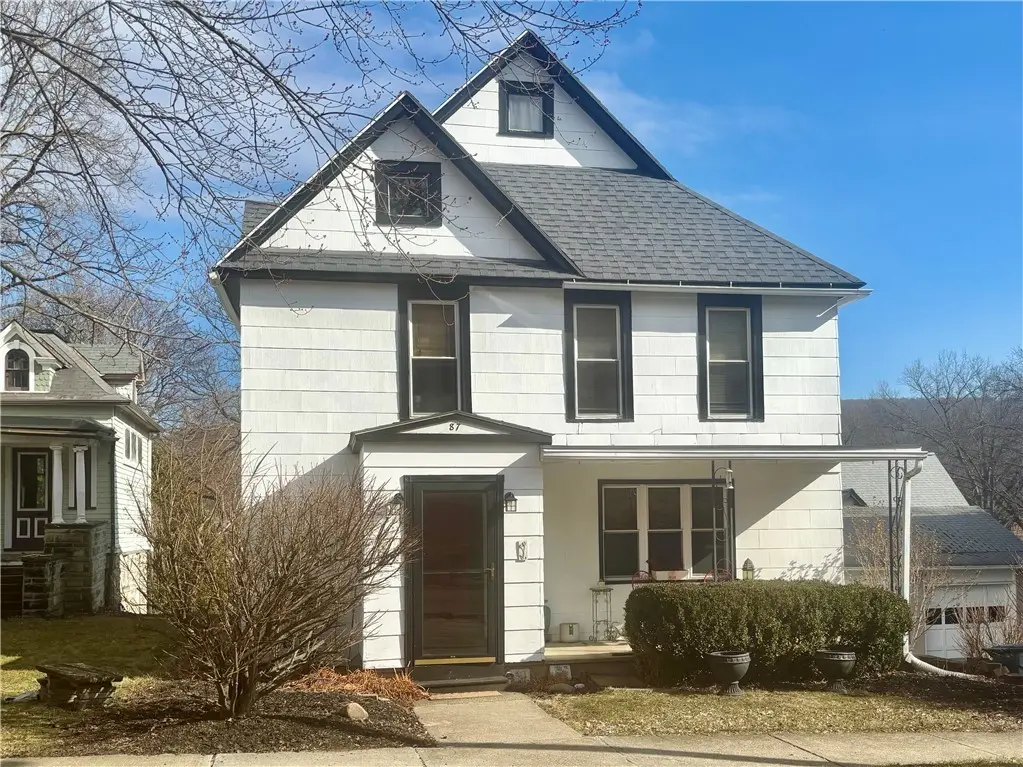 87 E 2nd St