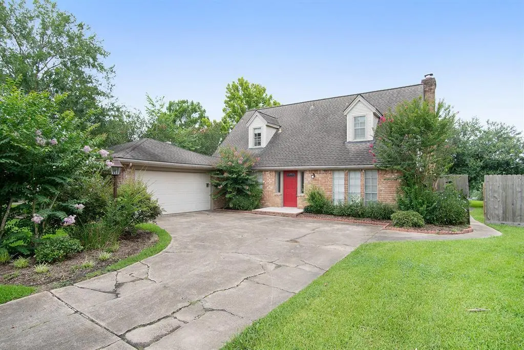 209 Palm Aire Dr