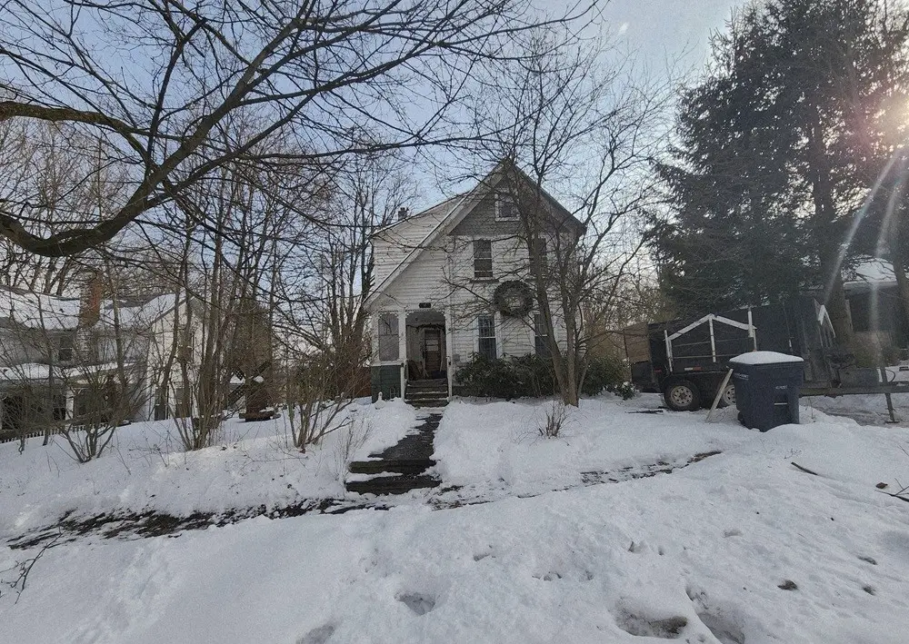 17 Ogden St