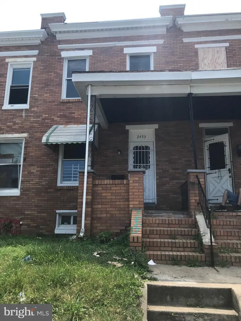 2453 Washington Blvd