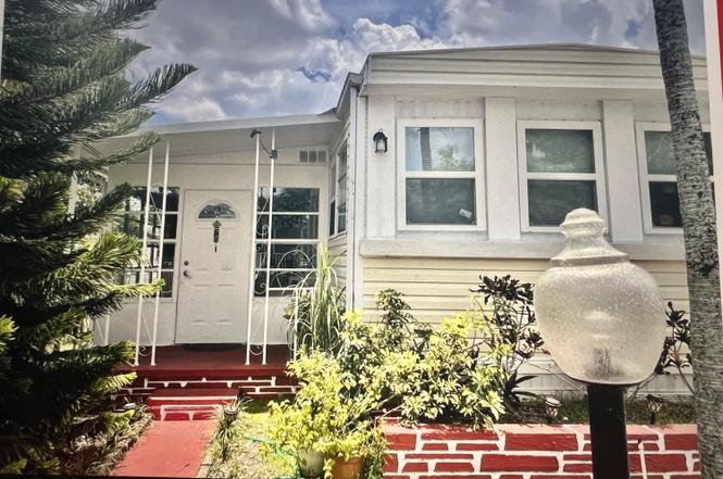 4540 NW 68th St
