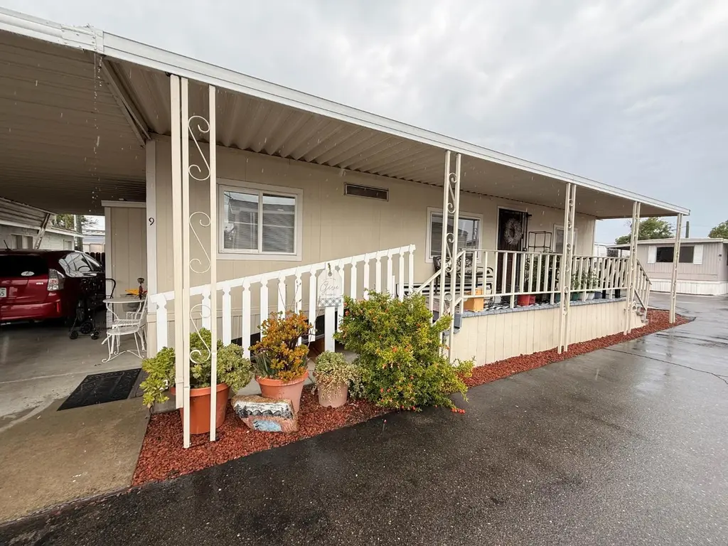 2042 Tully Rd #9