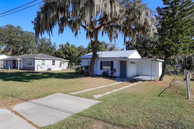 1950 E Valencia Dr