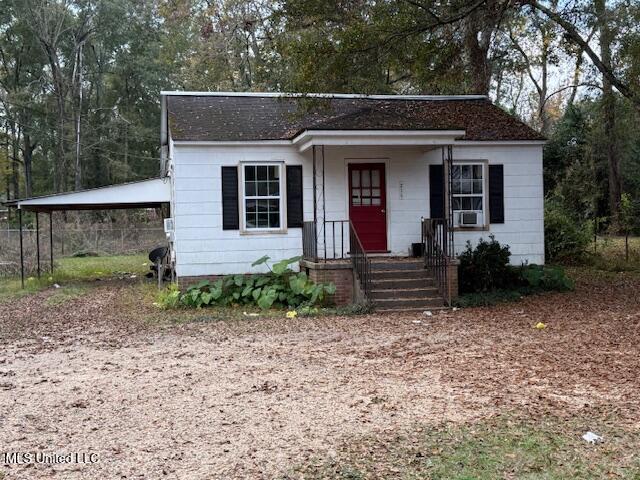216 Rogers Cir