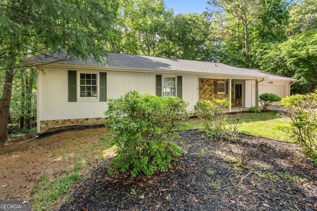 4055 Golfview Dr
