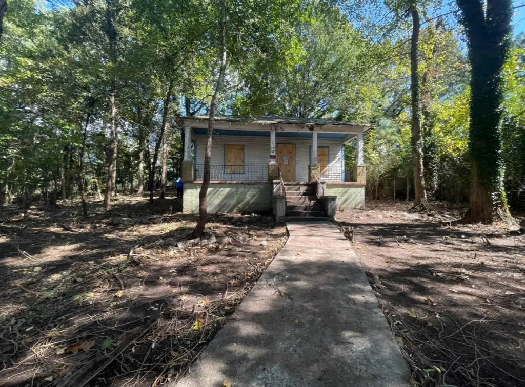 350 Willis Mill Rd SW