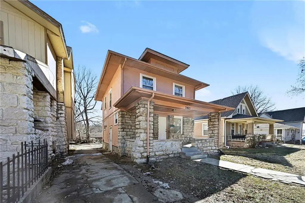 2463 Denver Ave