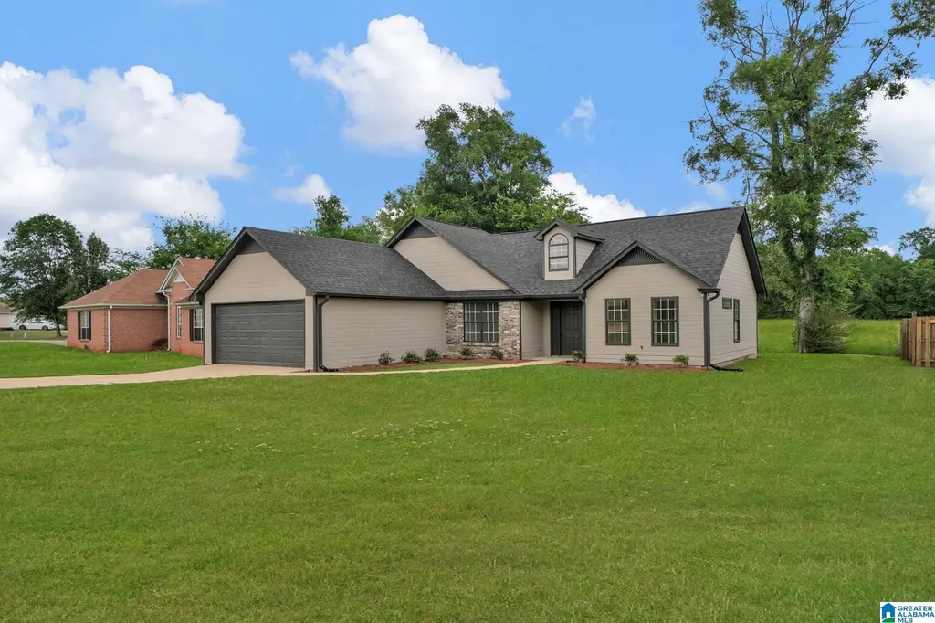 1751 Bradford Ln