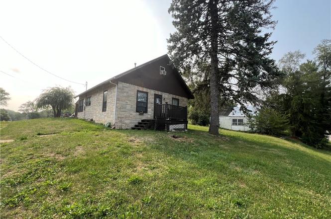 102 S Van Buren St