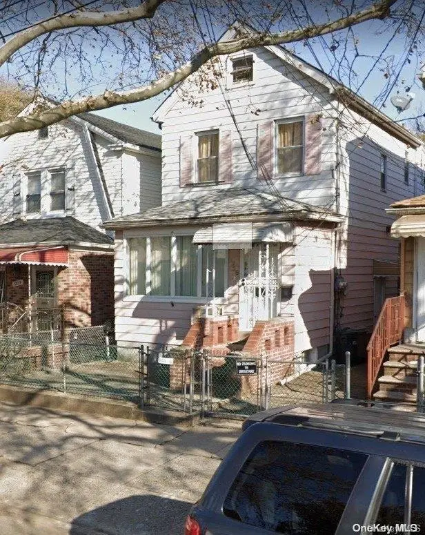 1225 E 88th St