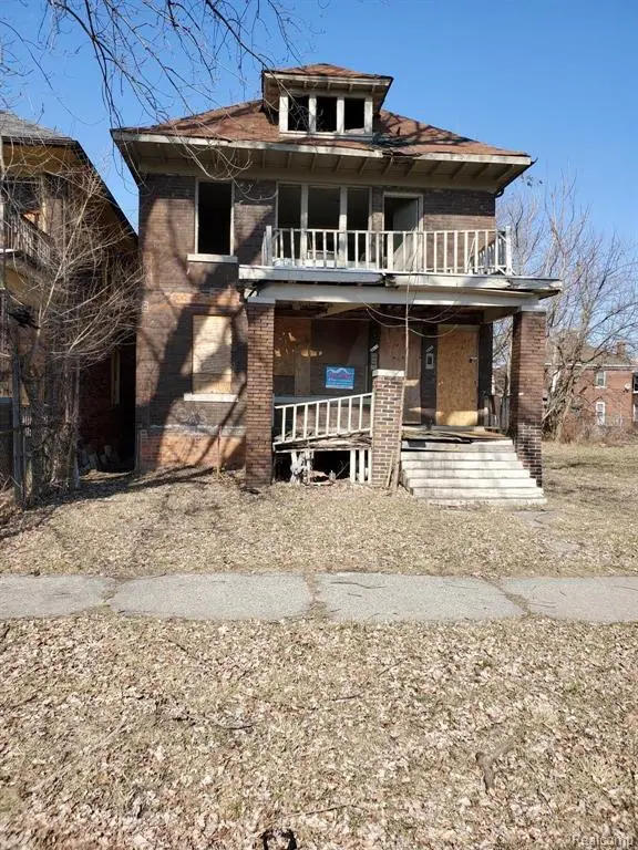 3290 Whitney St