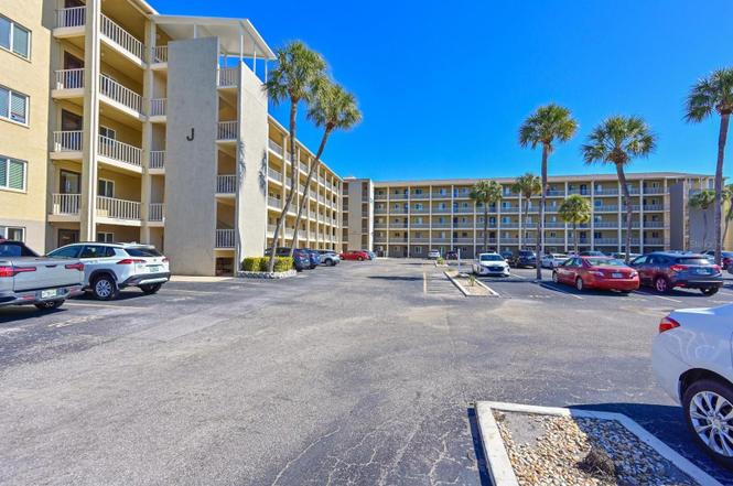 3563 Lake Bayshore Dr Unit J206