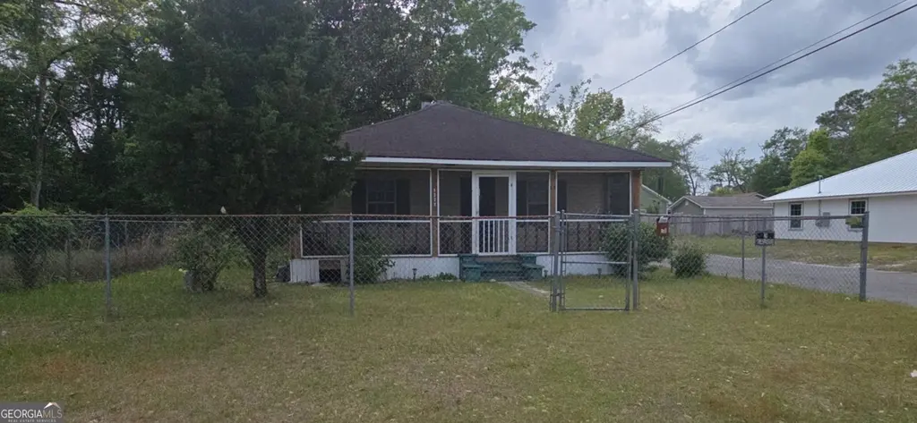 1227 Martin Luther King Dr