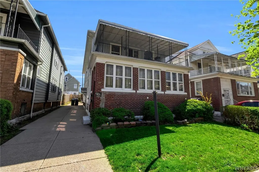 199 Brunswick Blvd
