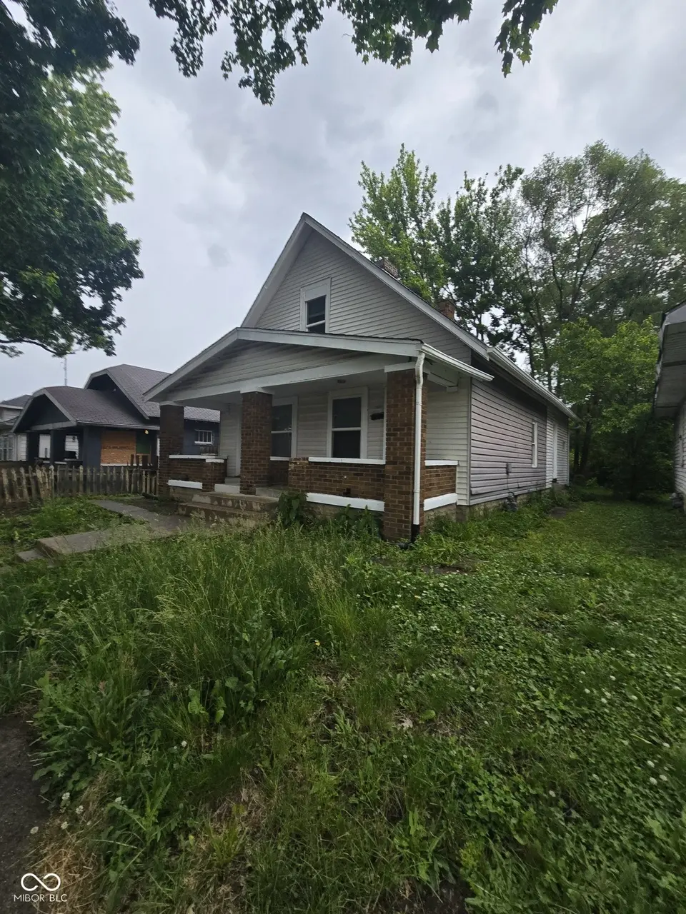 1525 Villa Ave