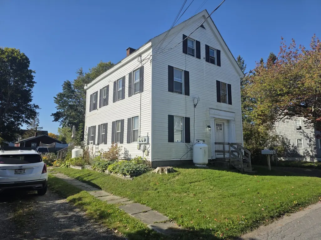 12 Gay St