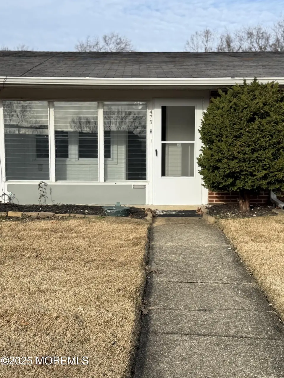 479 Dartmoor Ct Unit B