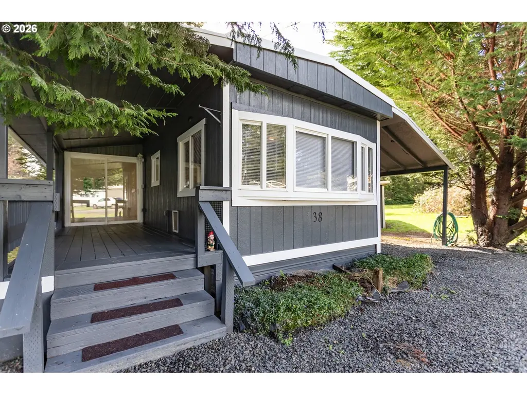 5170 Grand Ave #38