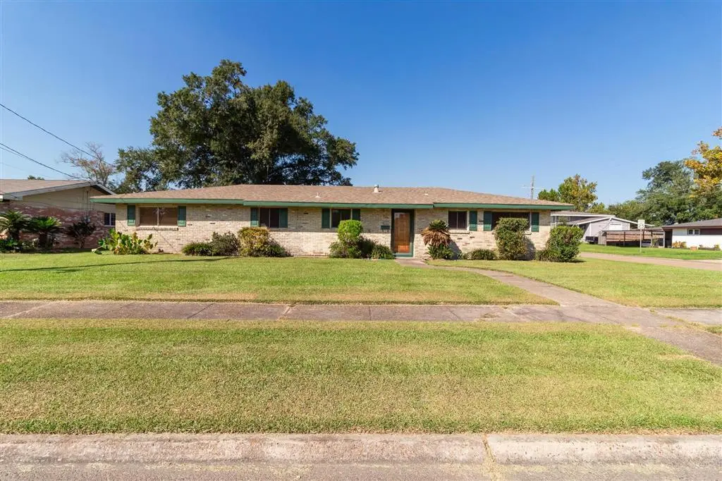 404 Dewald Ln