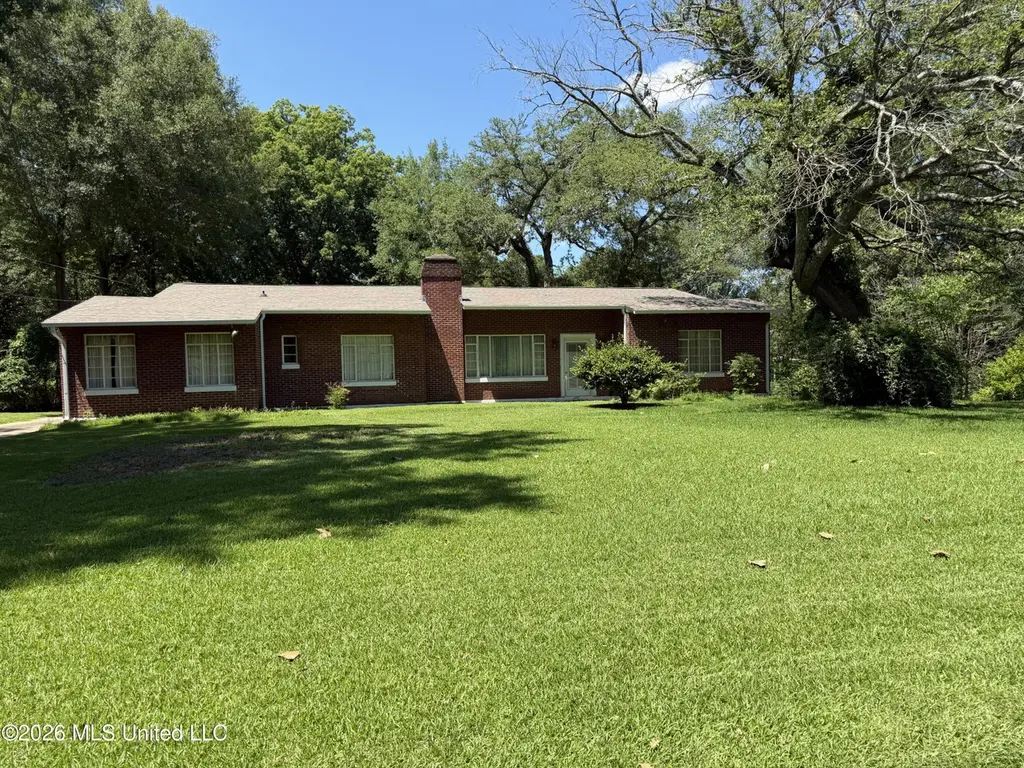 822 Meadowbrook Rd