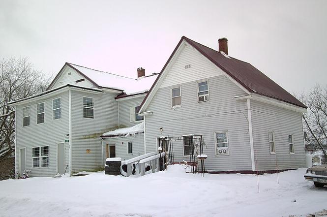 90 Pondview St