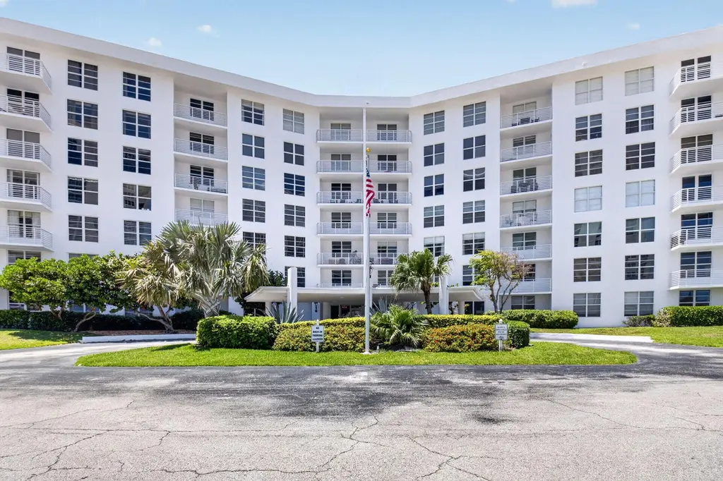 2851 S Ocean Blvd Unit 5m