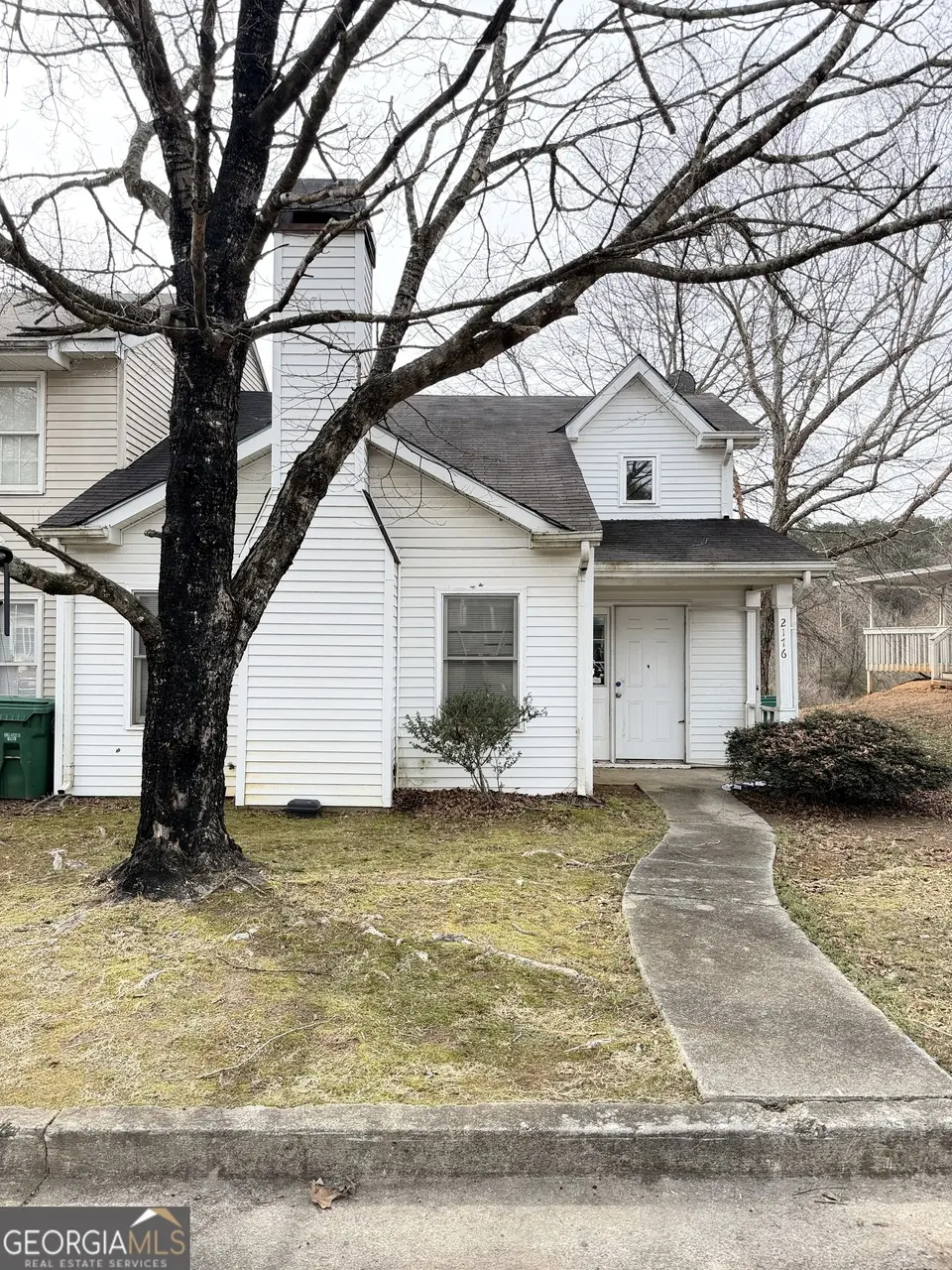 2176 Wellington Cir