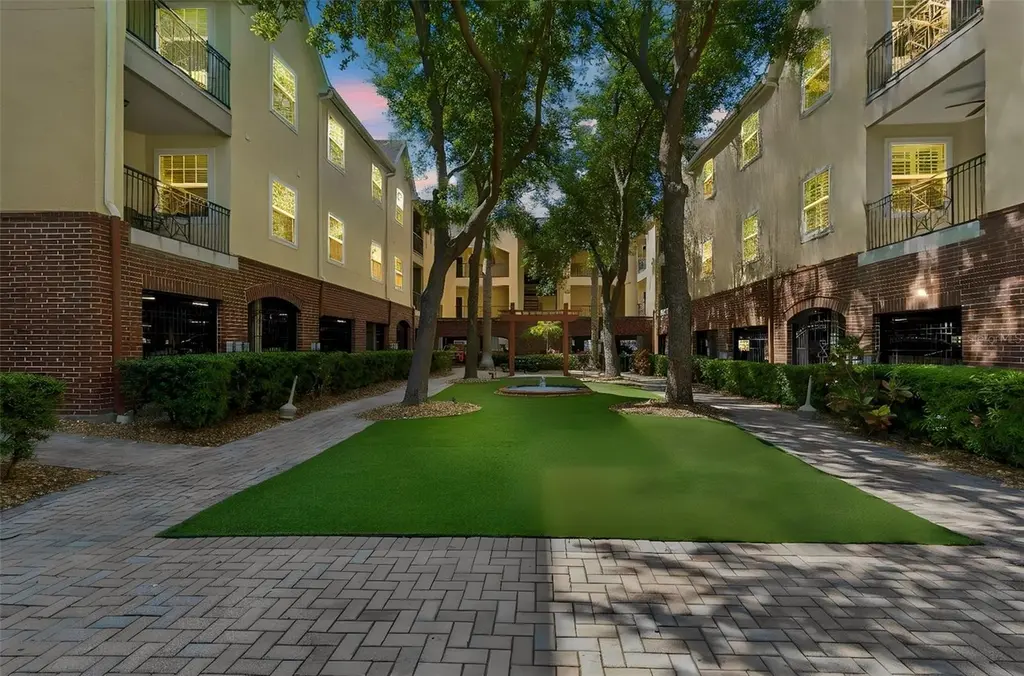 2010 E Palm Ave #14202