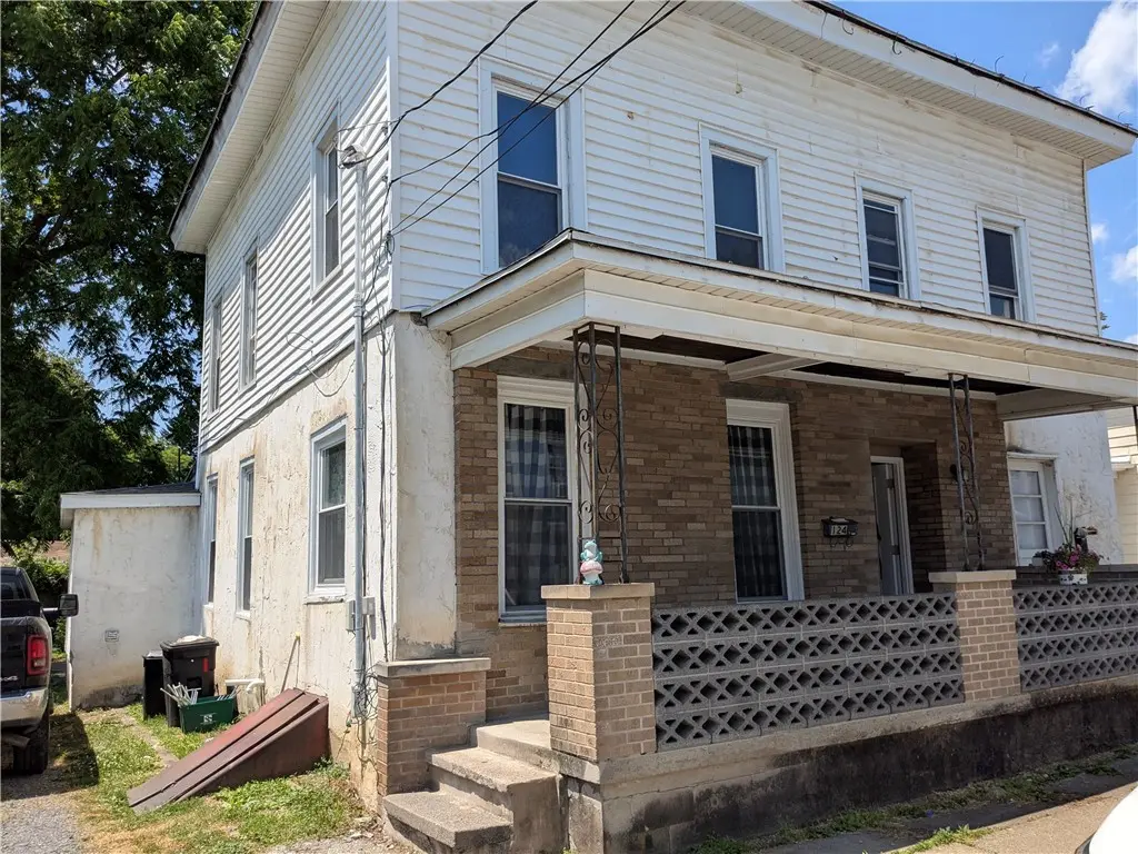 124 Sears St