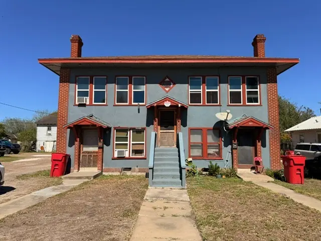 323 E Avenue C Ave