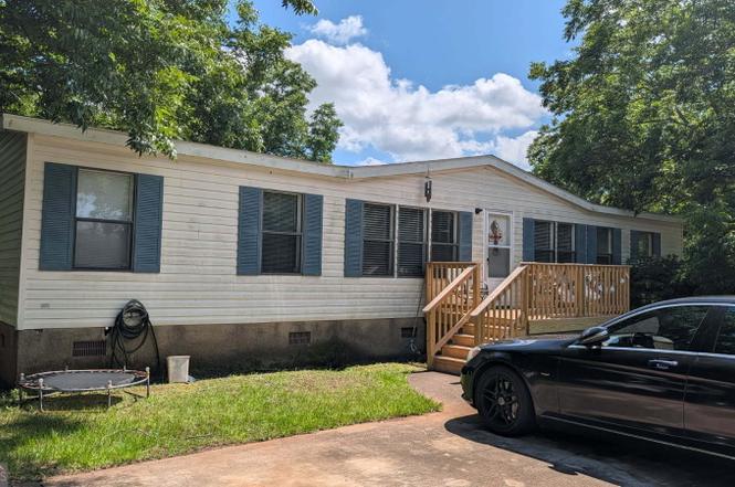 604 Richmond Hill Pkwy