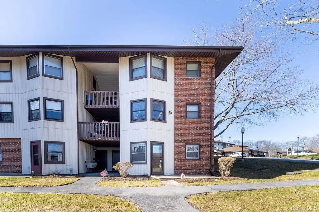 10 Regents Pl Unit D