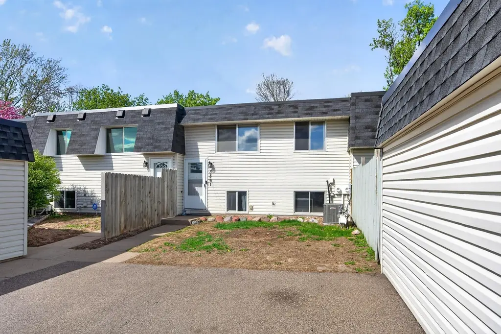 3861 Conroy Trl