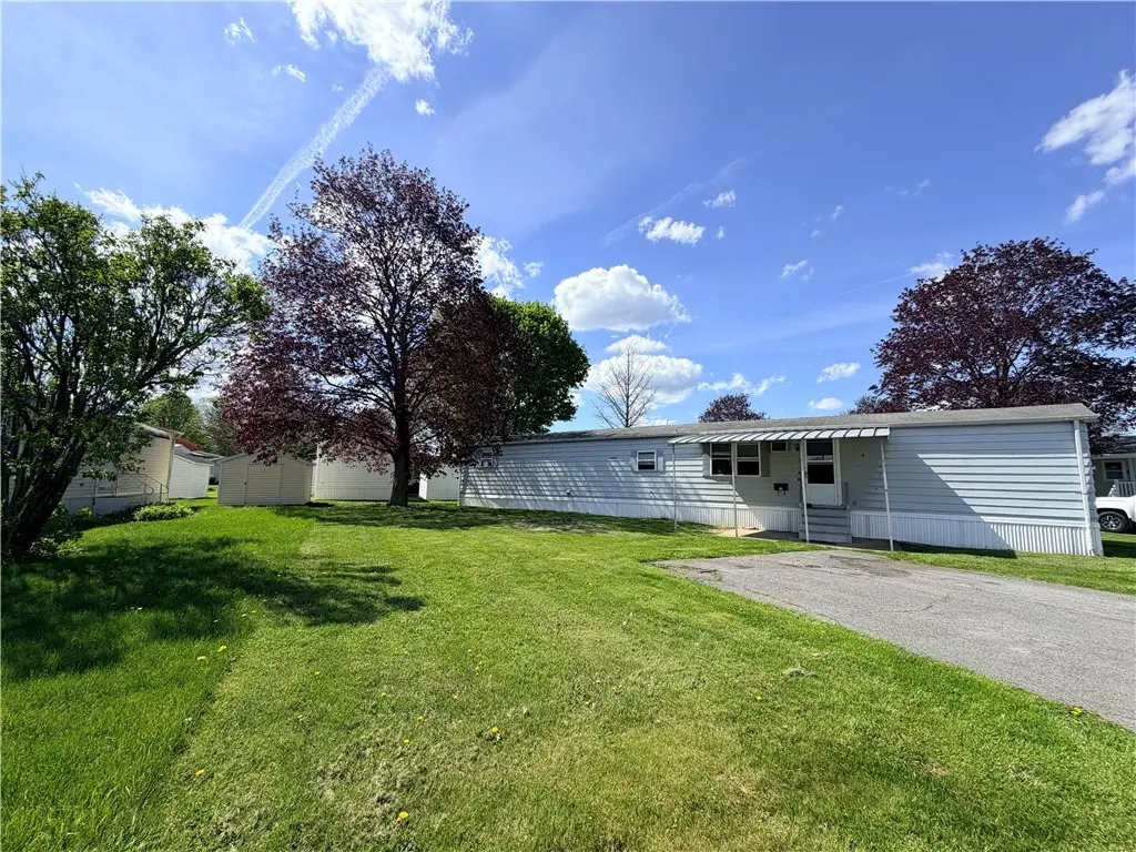 4 Evergreen St
