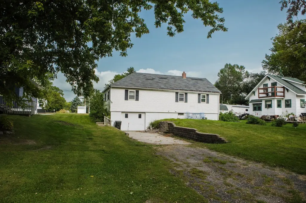 104 Atlantic Ave S