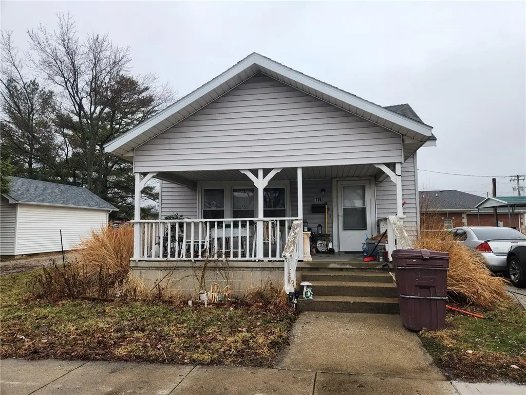 111 W 2nd St
