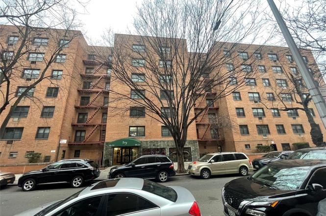 99-35 59 Ave Unit 5E