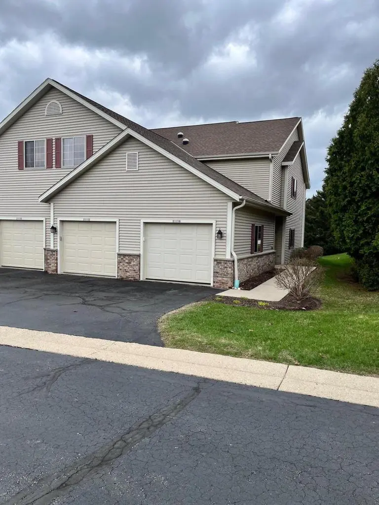 2112 Pine Ridge Ct Unit H