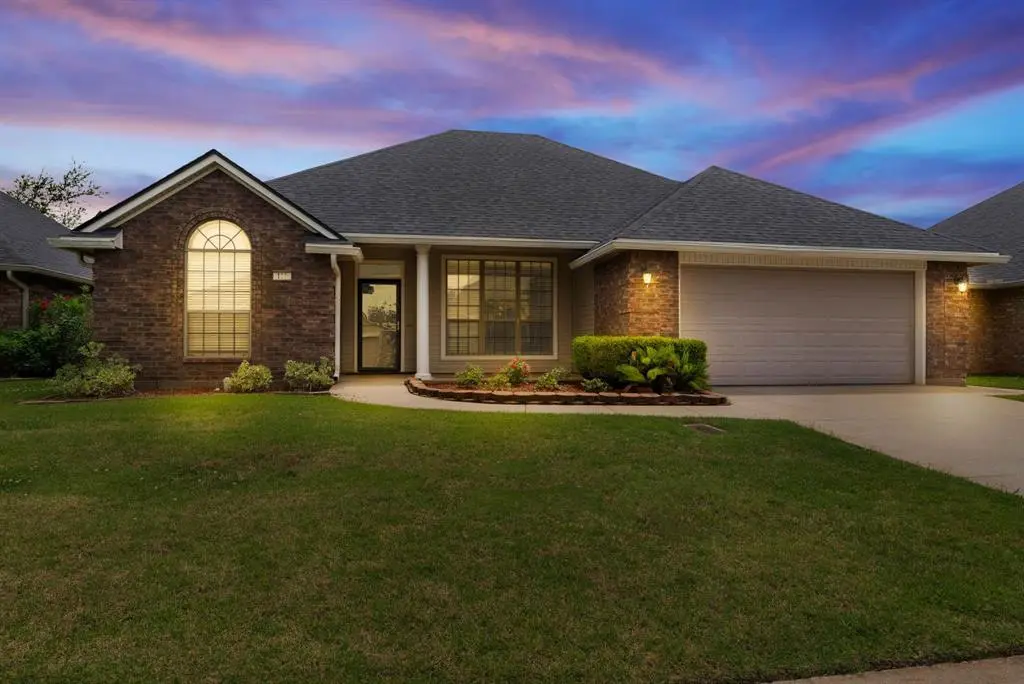 111 Rachel Ln