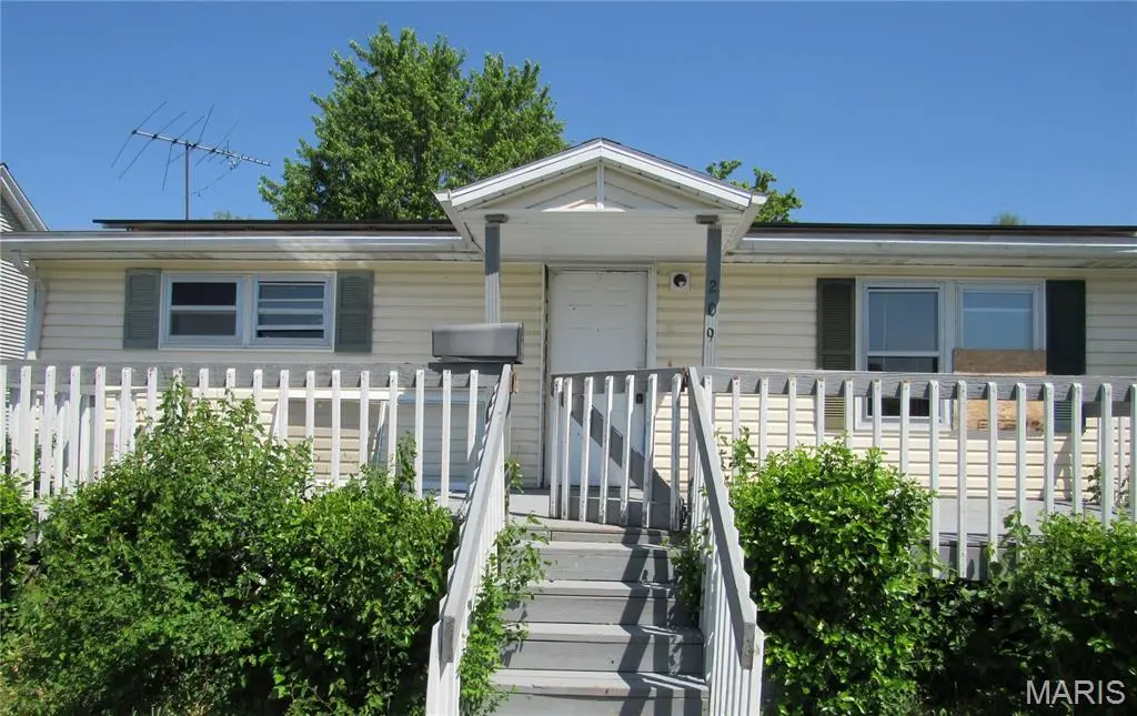 209 W 2nd South St