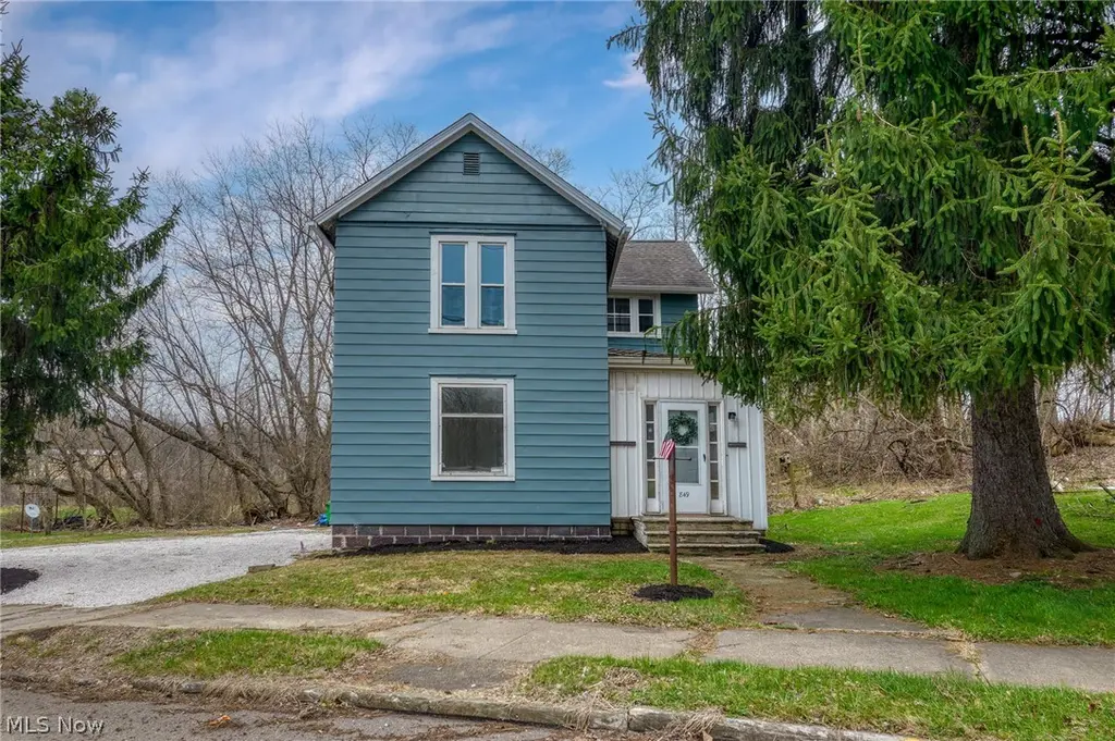 849 Walnut Ave