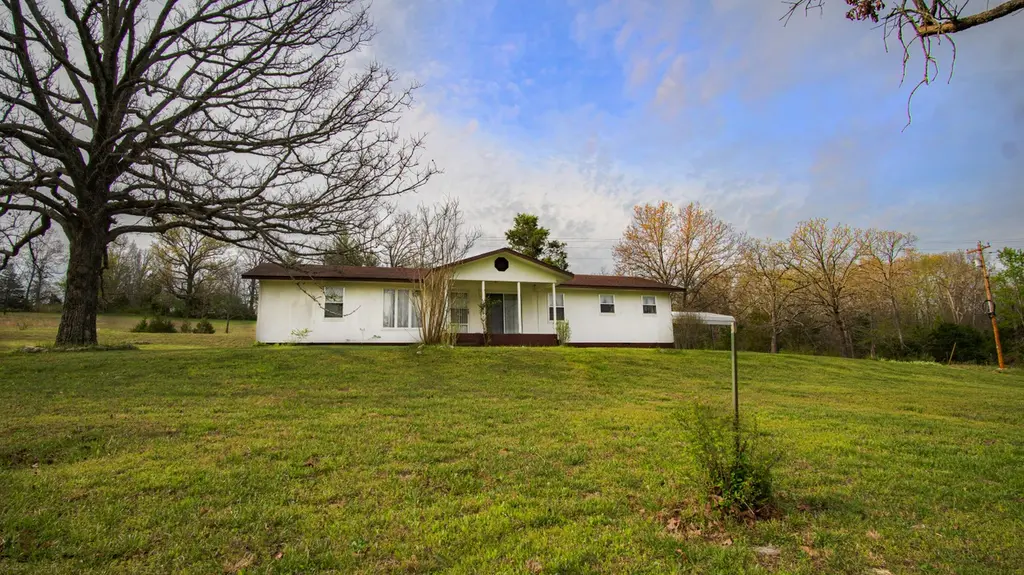 9052 Private Dr 3053 Dr