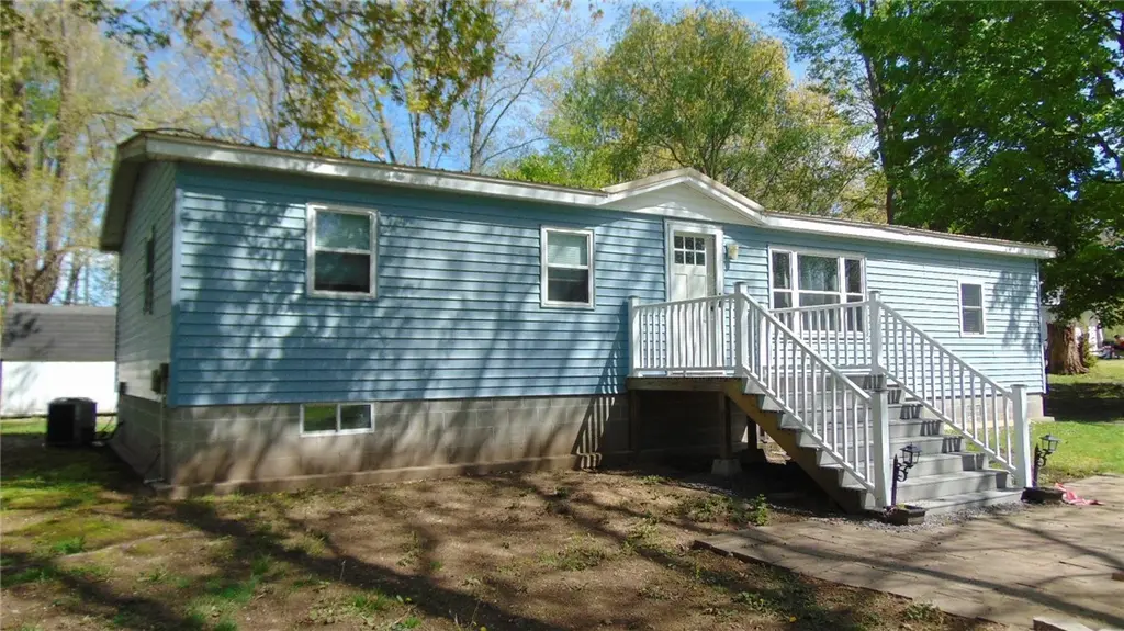 2633 Edwards Rd