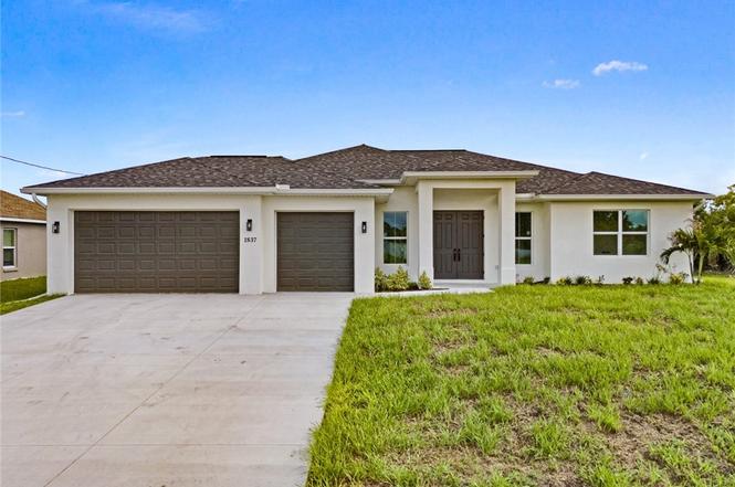 4306 NW 35th St
