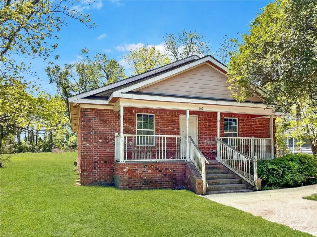 109 Darling St