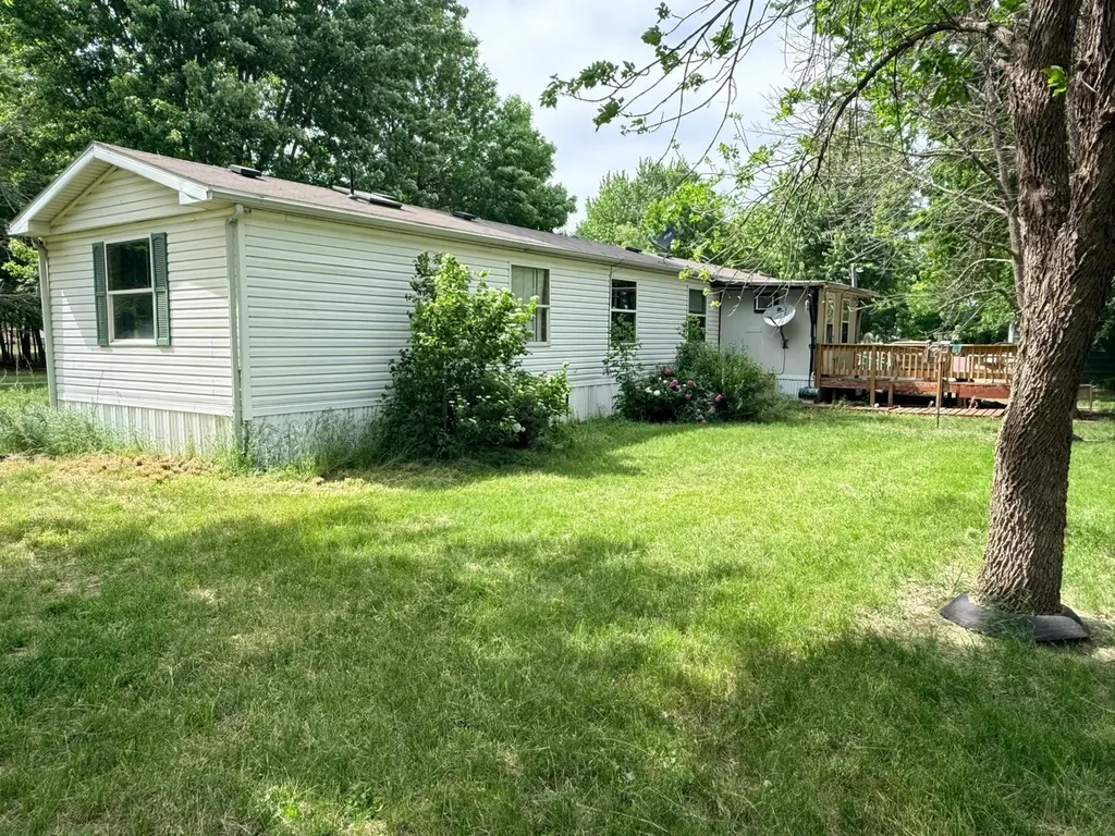 400 Dewey St