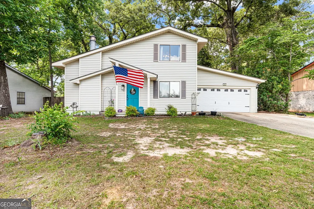 504 Angus Blvd