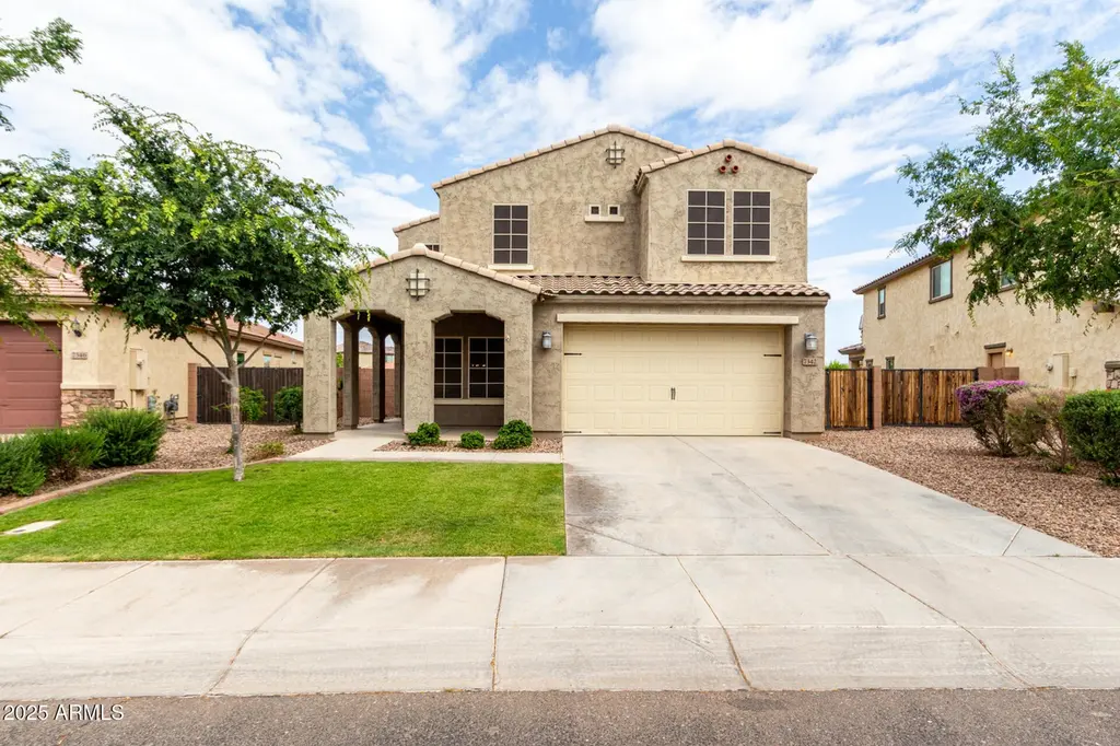 7342 S Debra Dr